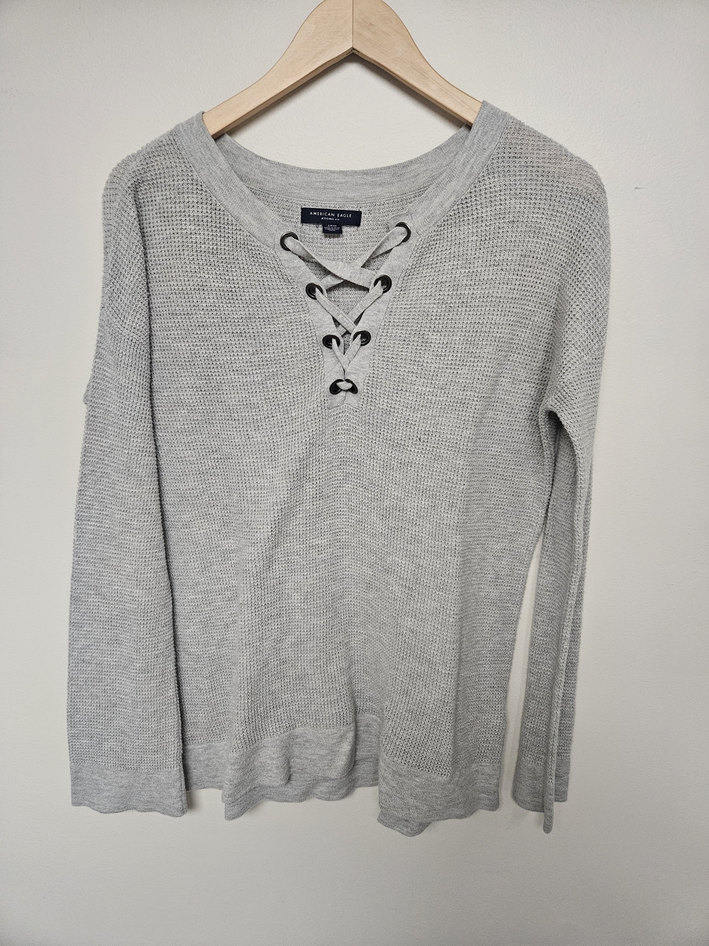 American Eagle Outfitters Light Gray Jegging Fit Lace-Up V-Neck Sweater